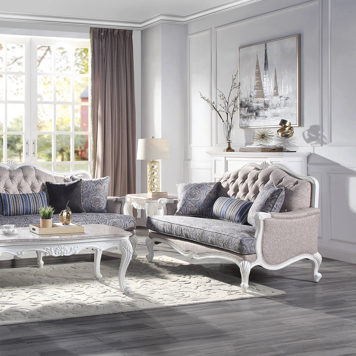 Beige and White Loveseat with 3 Pillows U129