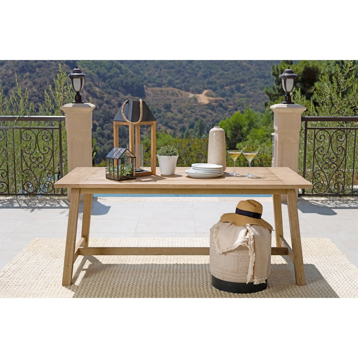 Light Brown Eucalyptus Wood Rectangular Outdoor Dining Table V1673