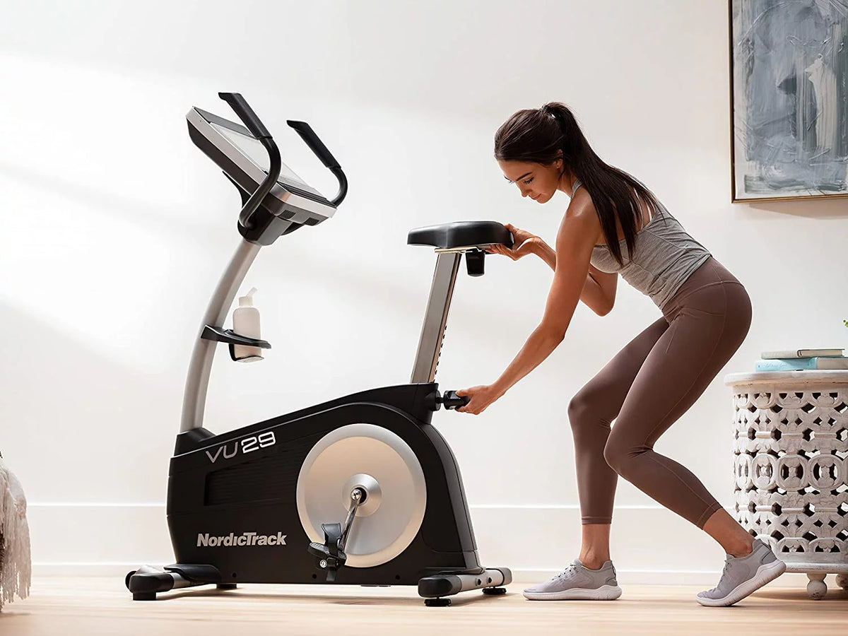 Recumbent Exercise Bike with 14” Touchscreen Y8445