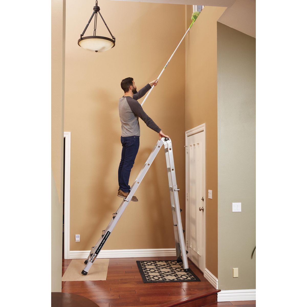 17 ft. Reach 300 lb. Multi-Task Ladder H236
