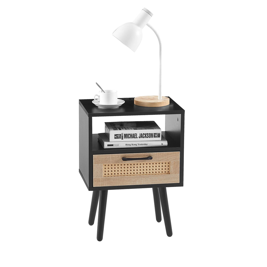 15.75" Rattan End Table with Power Outlet & USB Ports I9619