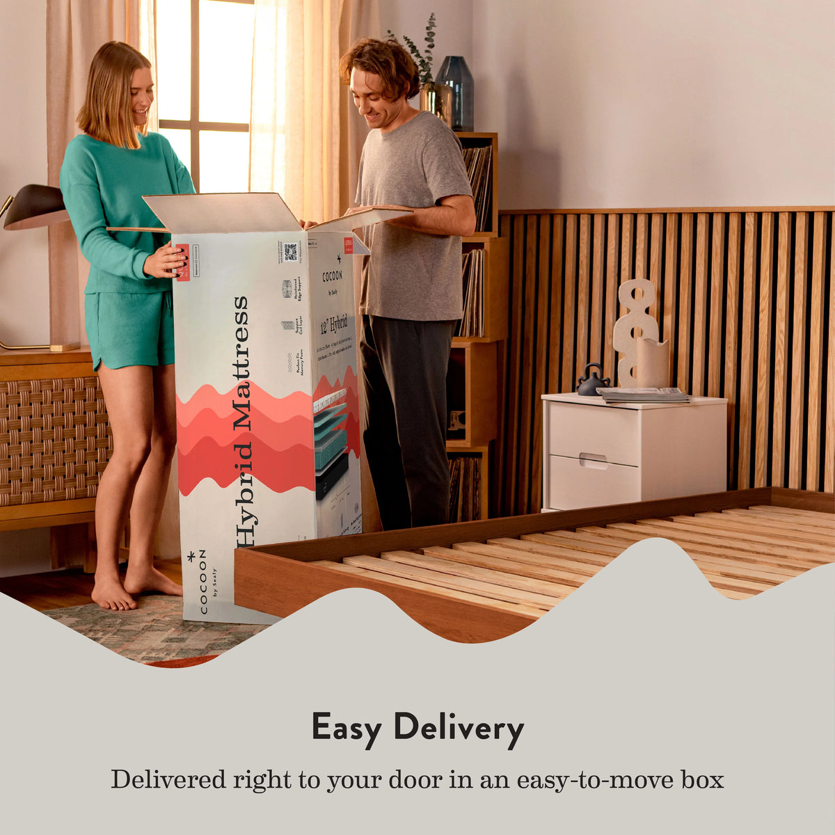 Queen Medium Hybrid Mattress J39128
