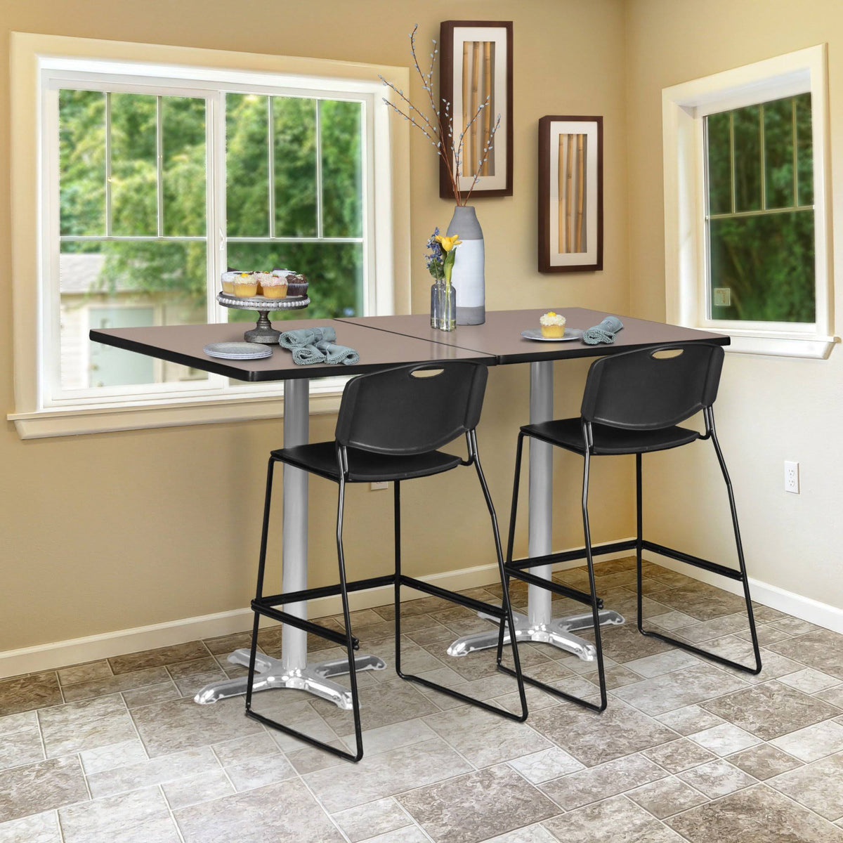 Square Table P4381
