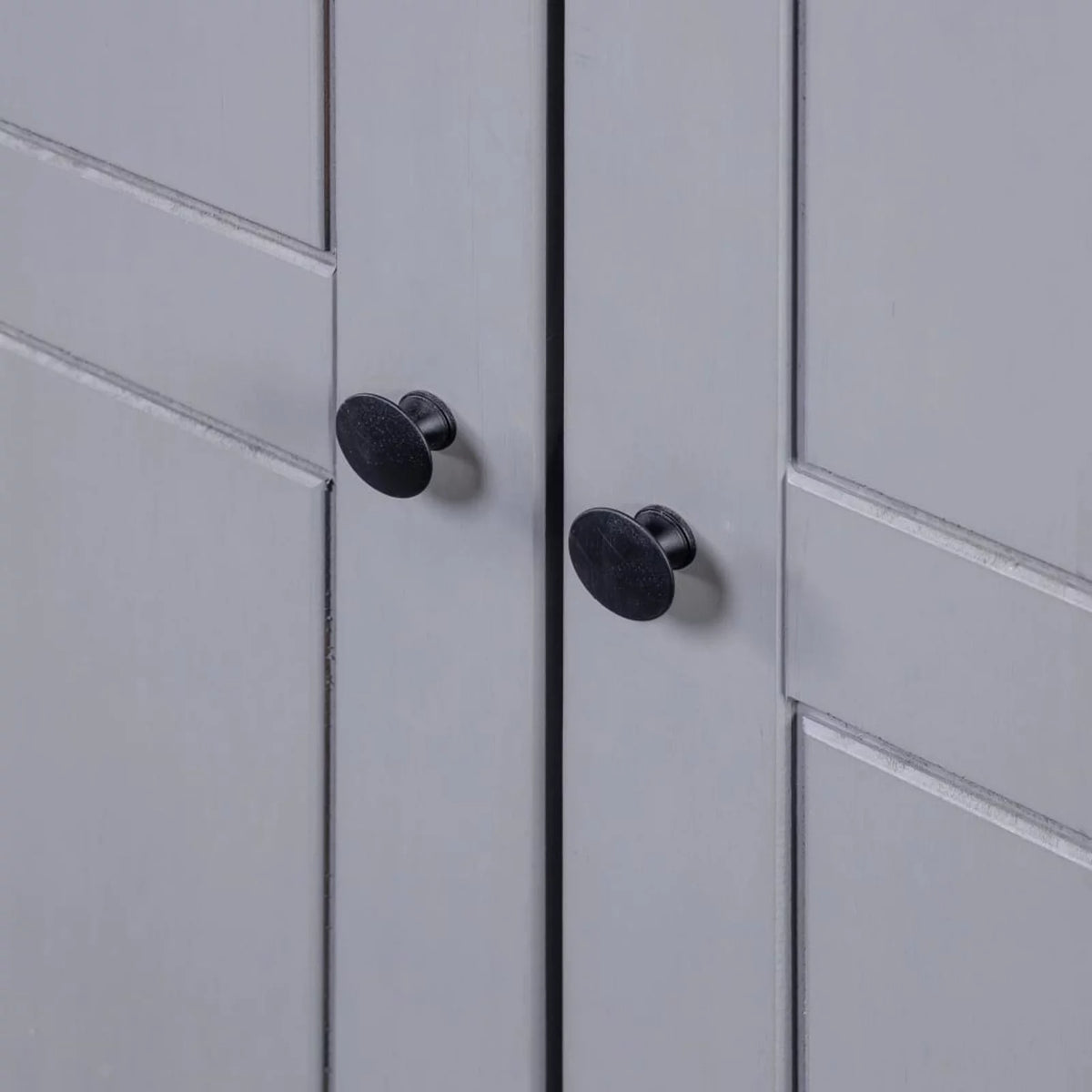 3-Door Gray Pine Wardrobe O91699
