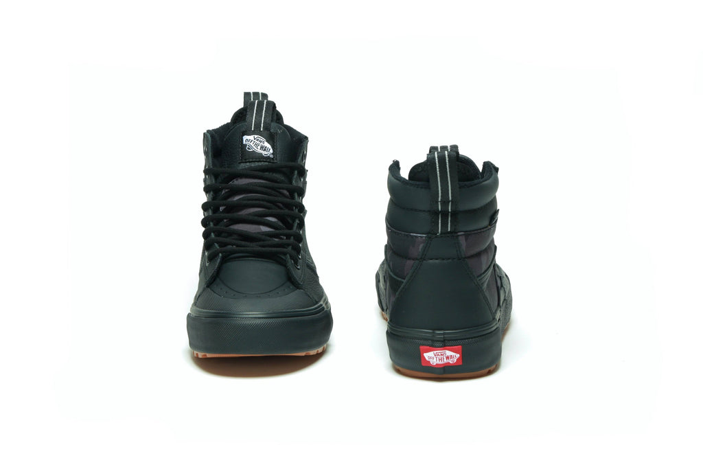 Black Skate Shoes D35403