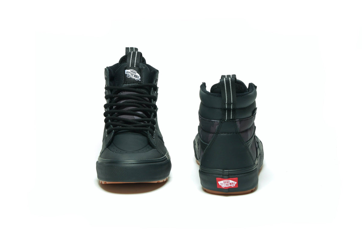 Black Skate Shoes D35403