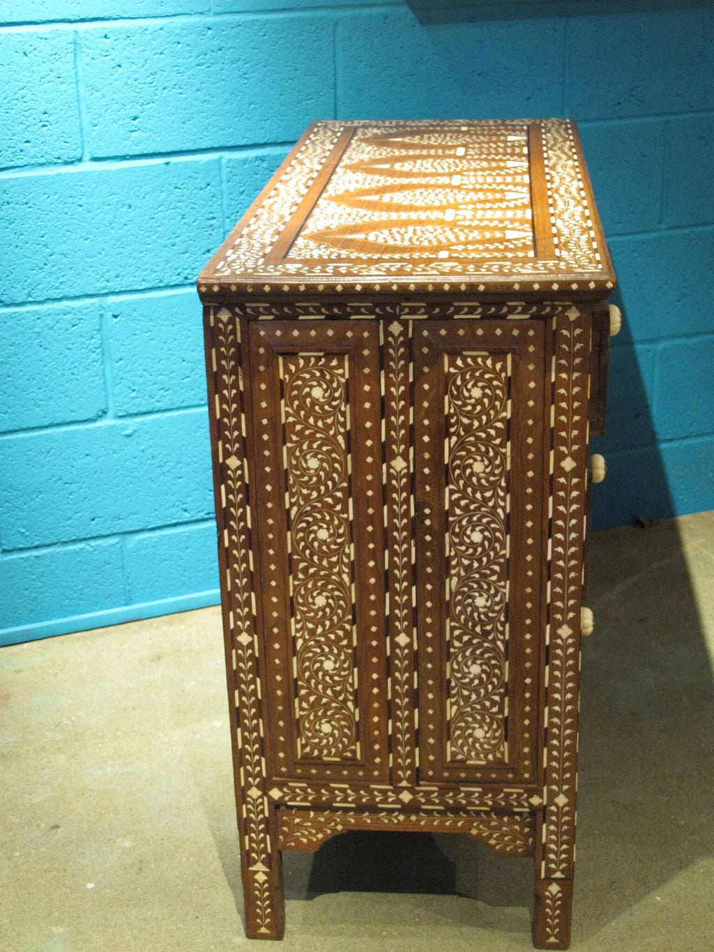 Bone Inlaid Chest of Drawers L115