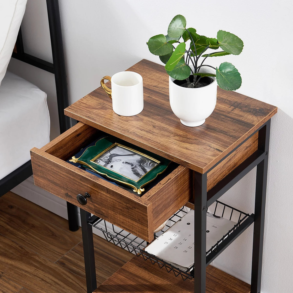 Brown Nightstand with 1 Drawer S979790